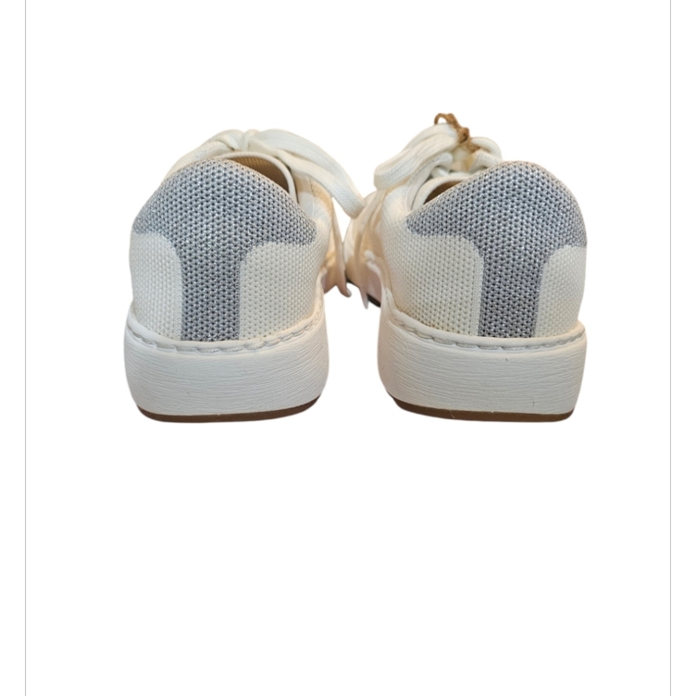Söft Waylyn White Sneakers Size 6 NWT - Picture 7 of 9
